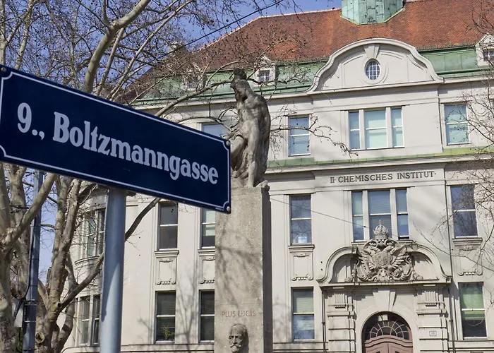 Hotel Boltzmann